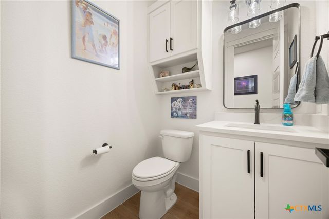 11205 Golden Eagle Avenue, Salado, TX 76571