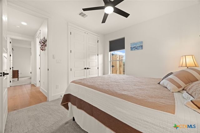 11205 Golden Eagle Avenue, Salado, TX 76571