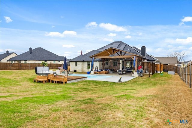 11205 Golden Eagle Avenue, Salado, TX 76571