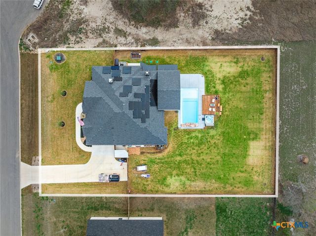 11205 Golden Eagle Avenue, Salado, TX 76571