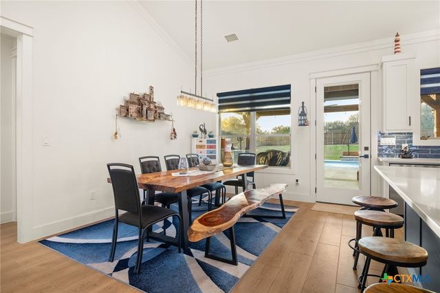 11205 Golden Eagle Avenue, Salado, TX 76571