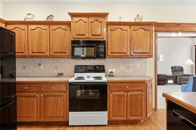 1513 NE Craigievar Drive, Blue Springs, MO 64014
