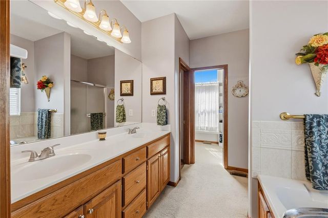 1513 NE Craigievar Drive, Blue Springs, MO 64014