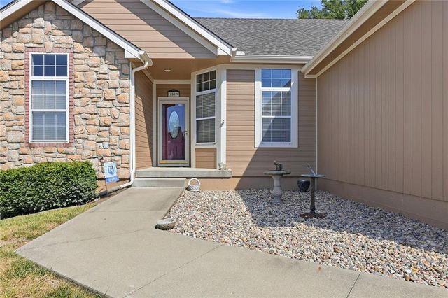 1513 NE Craigievar Drive, Blue Springs, MO 64014
