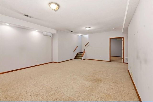 1513 NE Craigievar Drive, Blue Springs, MO 64014