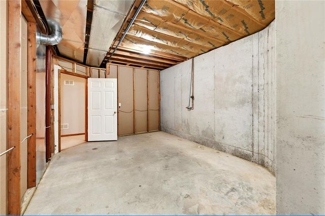 1513 NE Craigievar Drive, Blue Springs, MO 64014