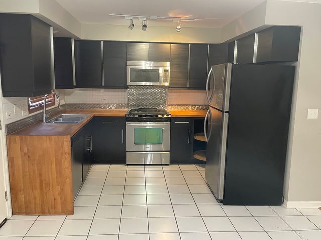 309 Elgin Avenue D, Forest Park, IL 60130