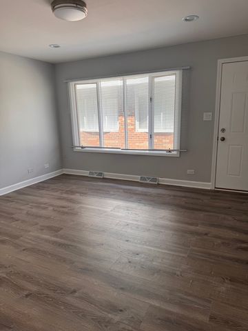 336 Lilac Lane H, Elgin, IL 60123