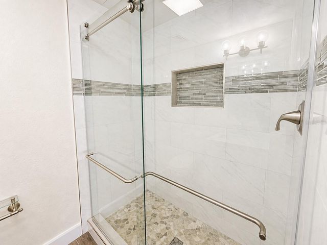 7301 N DARTMOUTH AVENUE, Tampa, FL 33604