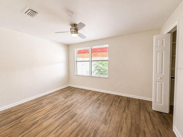 7301 N DARTMOUTH AVENUE, Tampa, FL 33604