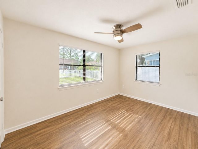 7301 N DARTMOUTH AVENUE, Tampa, FL 33604