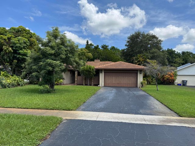 11287 Woodchuck Lane, Boca Raton, FL 33428