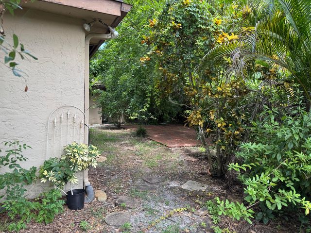 11287 Woodchuck Lane, Boca Raton, FL 33428