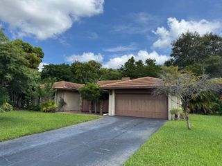 11287 Woodchuck Lane, Boca Raton, FL 33428