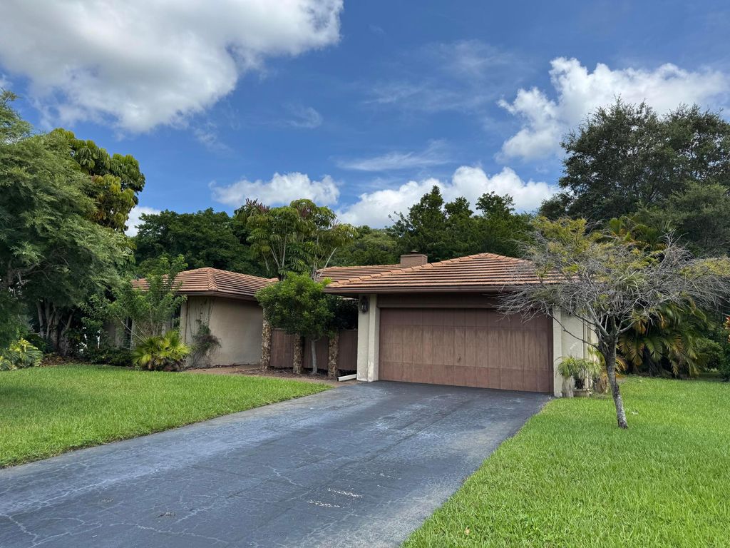 11287 Woodchuck Lane, Boca Raton, FL 33428