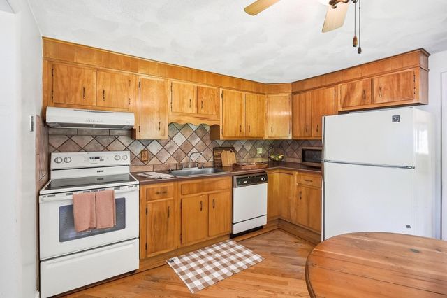 119 School Street, Woburn, MA 01801