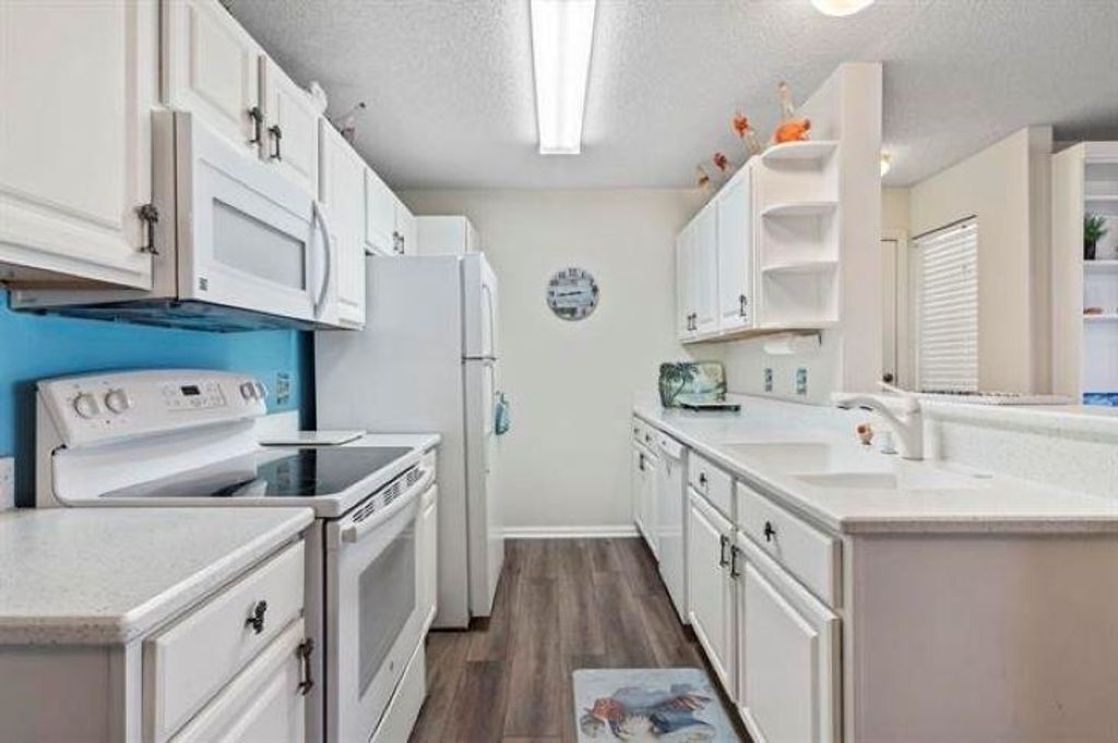 8835 Chandler Dr Apt E, Myrtle Beach, SC 29575 — photo 5