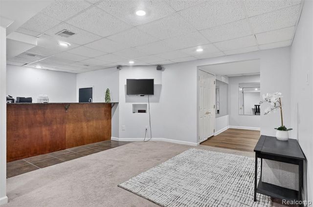 46582 Middle Brook Drive, Macomb, MI 48044