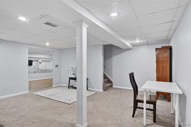 46582 Middle Brook Drive, Macomb, MI 48044