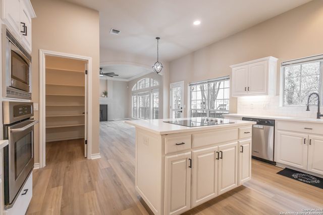 18202 Crystal Ridge, San Antonio, TX 78259