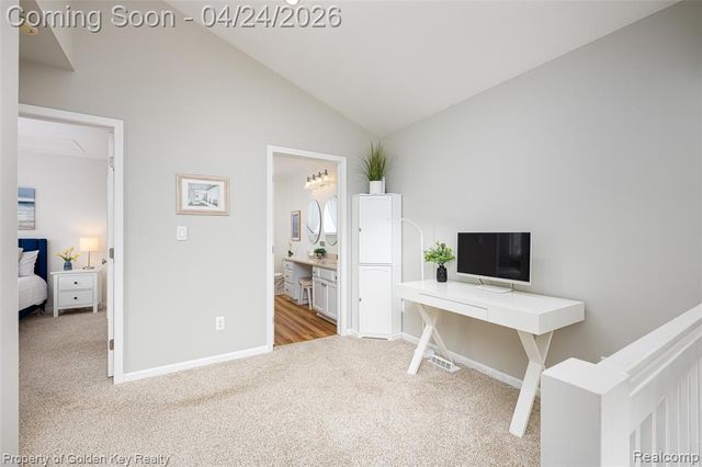 403 S Pine Creek Court, Waterford, MI 48327
