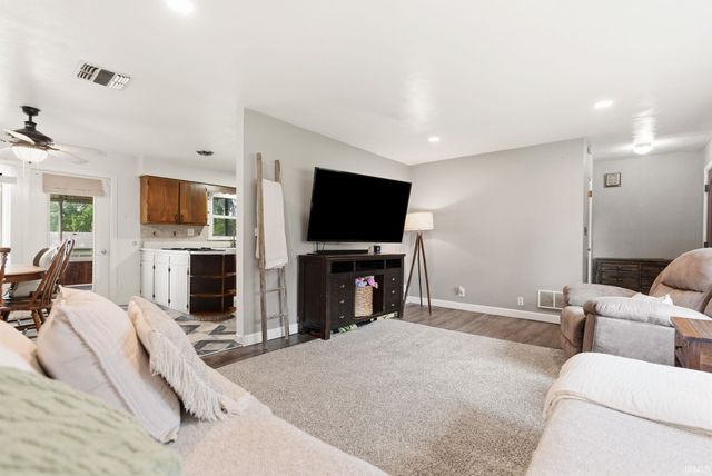 1821 Billy Drive, Fort Wayne, IN 46818
