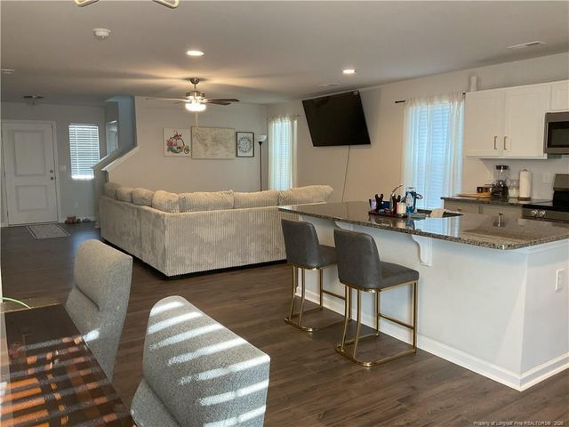 306 Melbourne Drive, Raeford, NC 28376