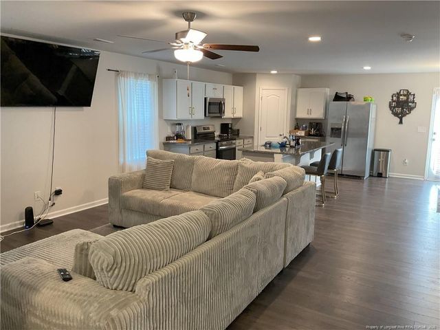 306 Melbourne Drive, Raeford, NC 28376