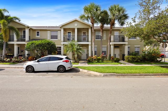 2148 SE Destin Drive, Port St Lucie, FL 34952