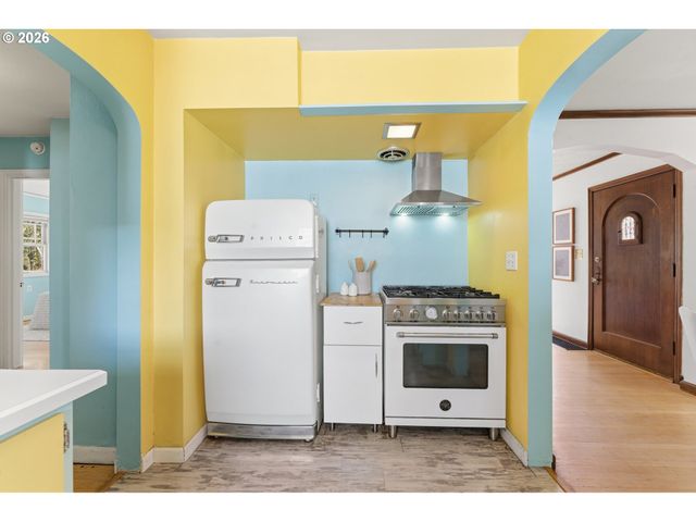 4038 Ne 38TH Ave, Portland, OR 97212