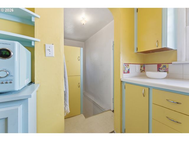 4038 Ne 38TH Ave, Portland, OR 97212