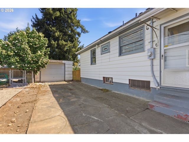 4038 Ne 38TH Ave, Portland, OR 97212