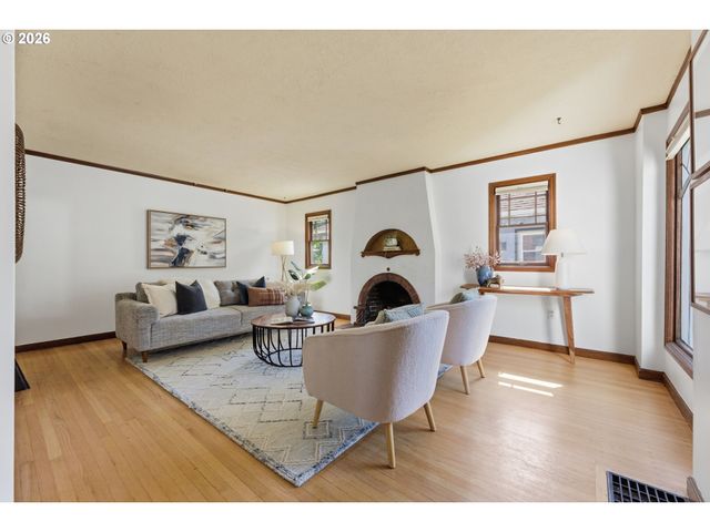 4038 Ne 38TH Ave, Portland, OR 97212