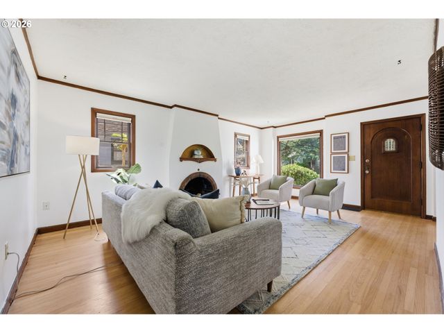 4038 Ne 38TH Ave, Portland, OR 97212