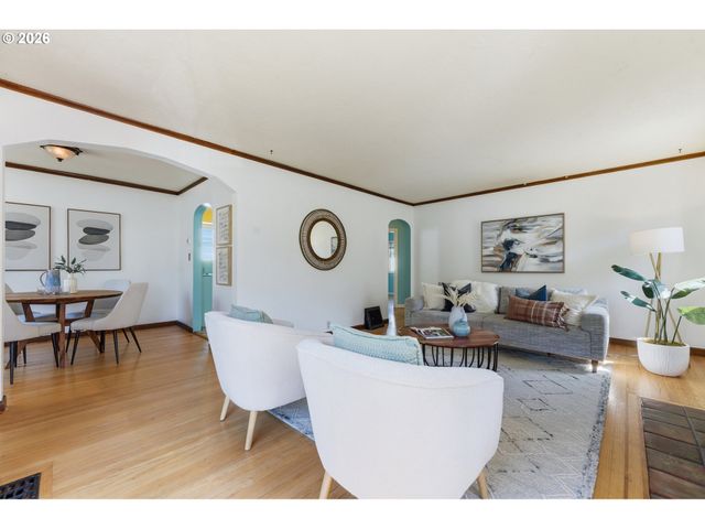 4038 Ne 38TH Ave, Portland, OR 97212