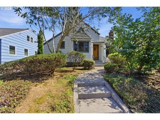 4038 Ne 38TH Ave, Portland, OR 97212