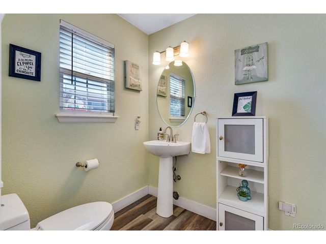 19573 E 40th Dr, Denver, CO 80249