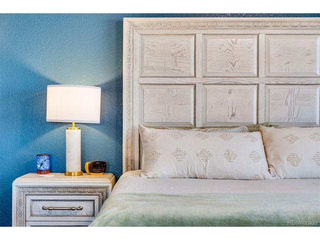 19573 E 40th Dr, Denver, CO 80249