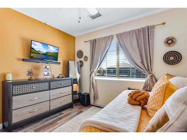 19573 E 40th Dr, Denver, CO 80249