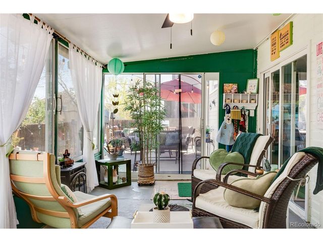 19573 E 40th Dr, Denver, CO 80249