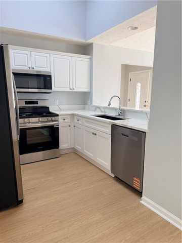 218 Nicki Court, Hampton, GA 30228