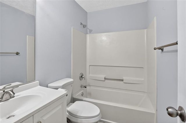 218 Nicki Court, Hampton, GA 30228