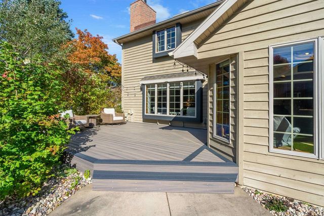 13 OLDE PALTZER LANE, Appleton, WI 54913