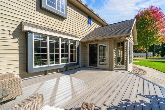 13 OLDE PALTZER LANE, Appleton, WI 54913