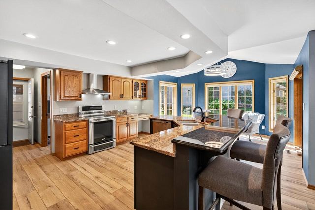 13 OLDE PALTZER LANE, Appleton, WI 54913