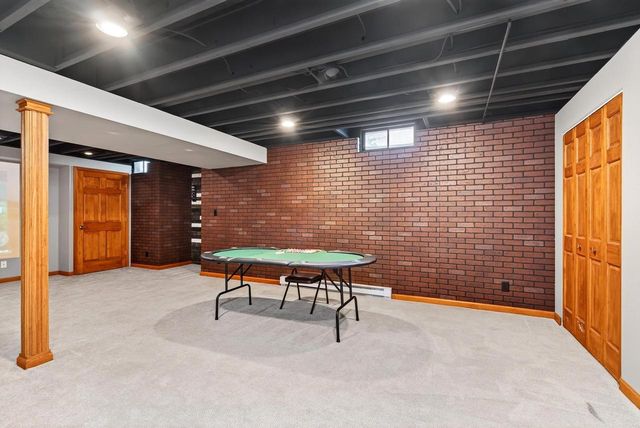 13 OLDE PALTZER LANE, Appleton, WI 54913