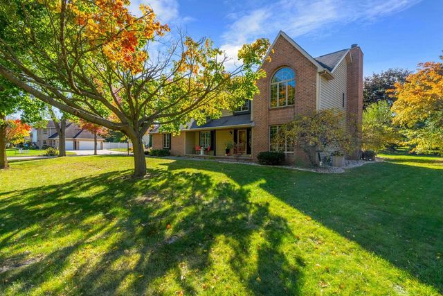 13 OLDE PALTZER LANE, Appleton, WI 54913