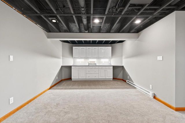 13 OLDE PALTZER LANE, Appleton, WI 54913