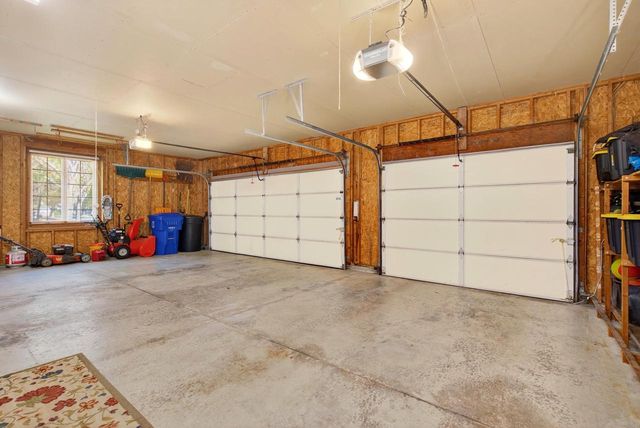 13 OLDE PALTZER LANE, Appleton, WI 54913