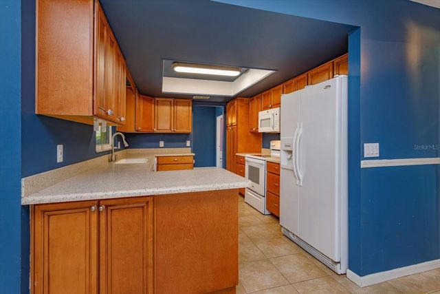 8437 ALVERON AVENUE, Orlando, FL 32817